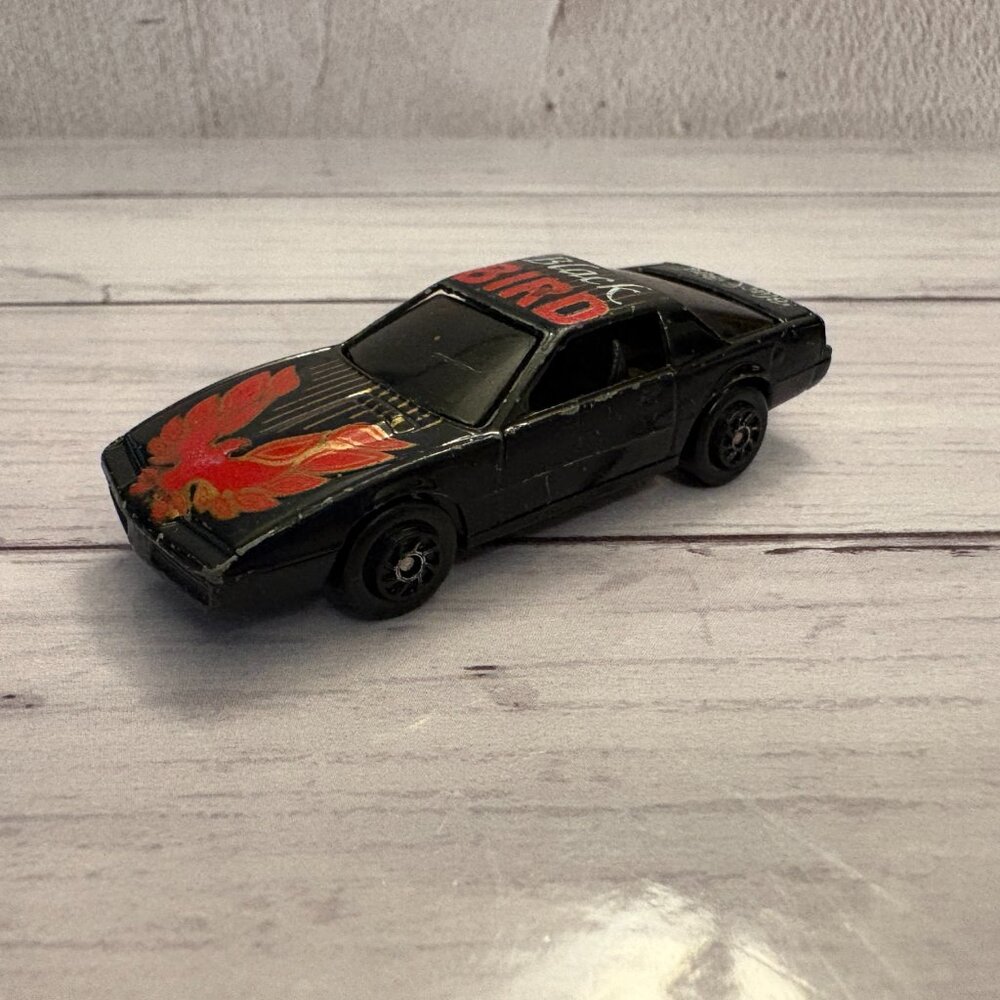 Yatming 1979 Pontiac Firebird Trans Am Black Bird #803 Diecast Car (SKU: 215TO)